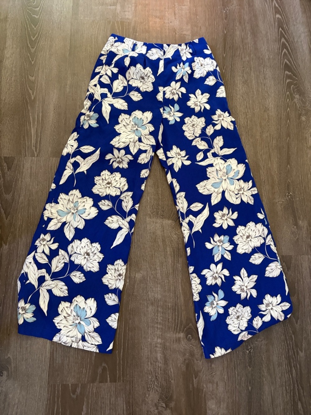 HYFVE Blue & White Floral Wide Leg Palazzo Pants Medium NWOT